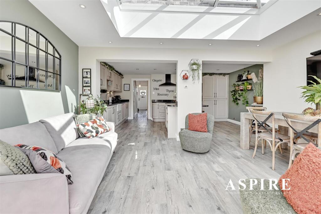 Aspire Estate Agents23.jpg