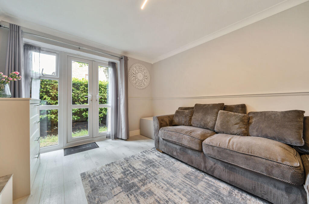 1299983-6-6836c5e...