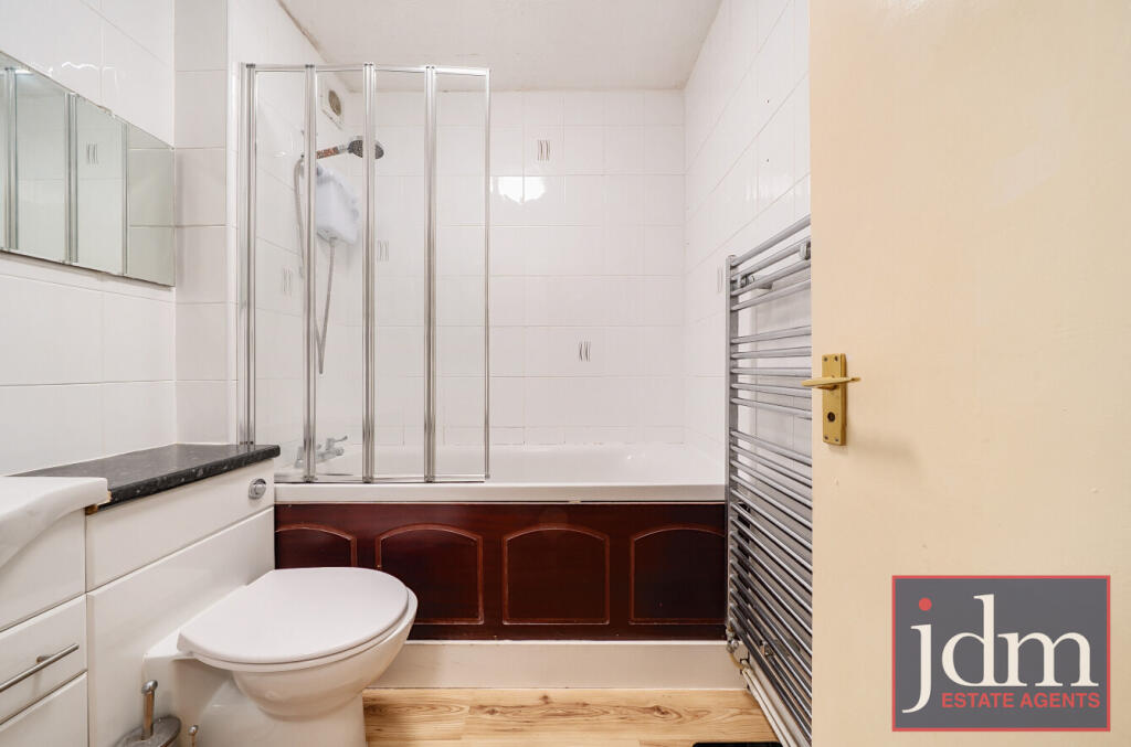 1b7479e5-5f44-415...