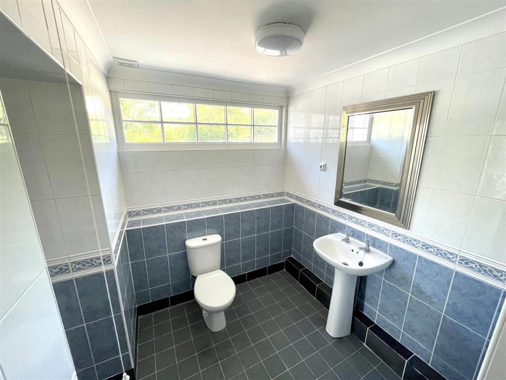WET ROOM