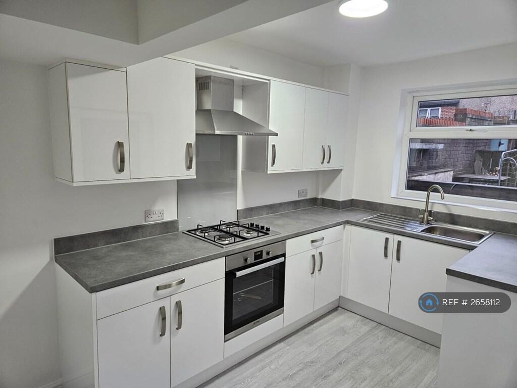 Kitchen 1