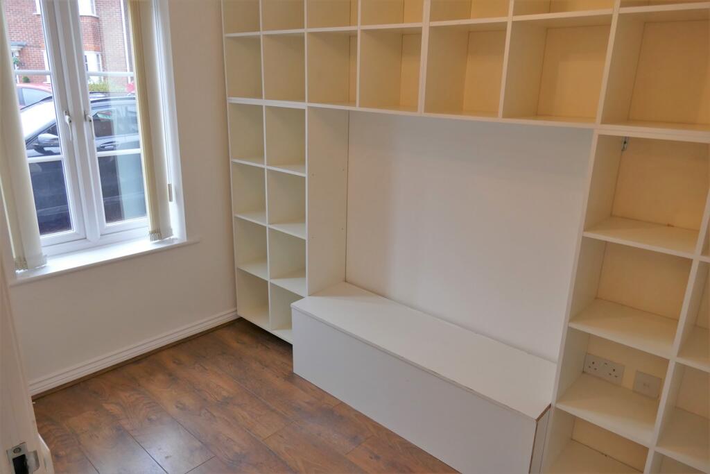 Bedroom&#43;4&#43;%2f&#43;St