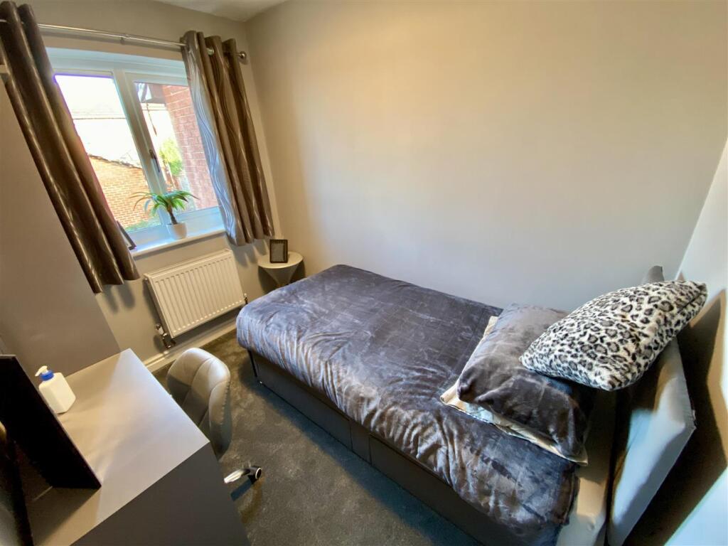 Bramleys Estate Agents - Maizebrook - Mirfield (5.