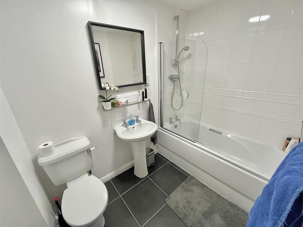 First Floor Bathroom