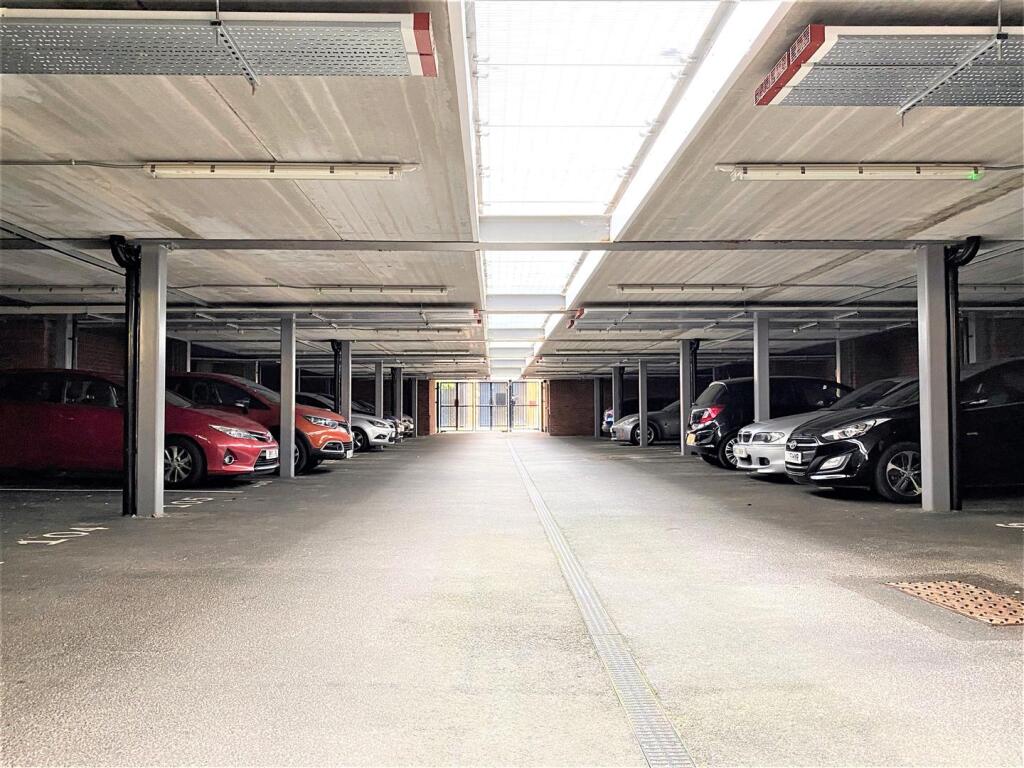 Parking Garage 2.jpg