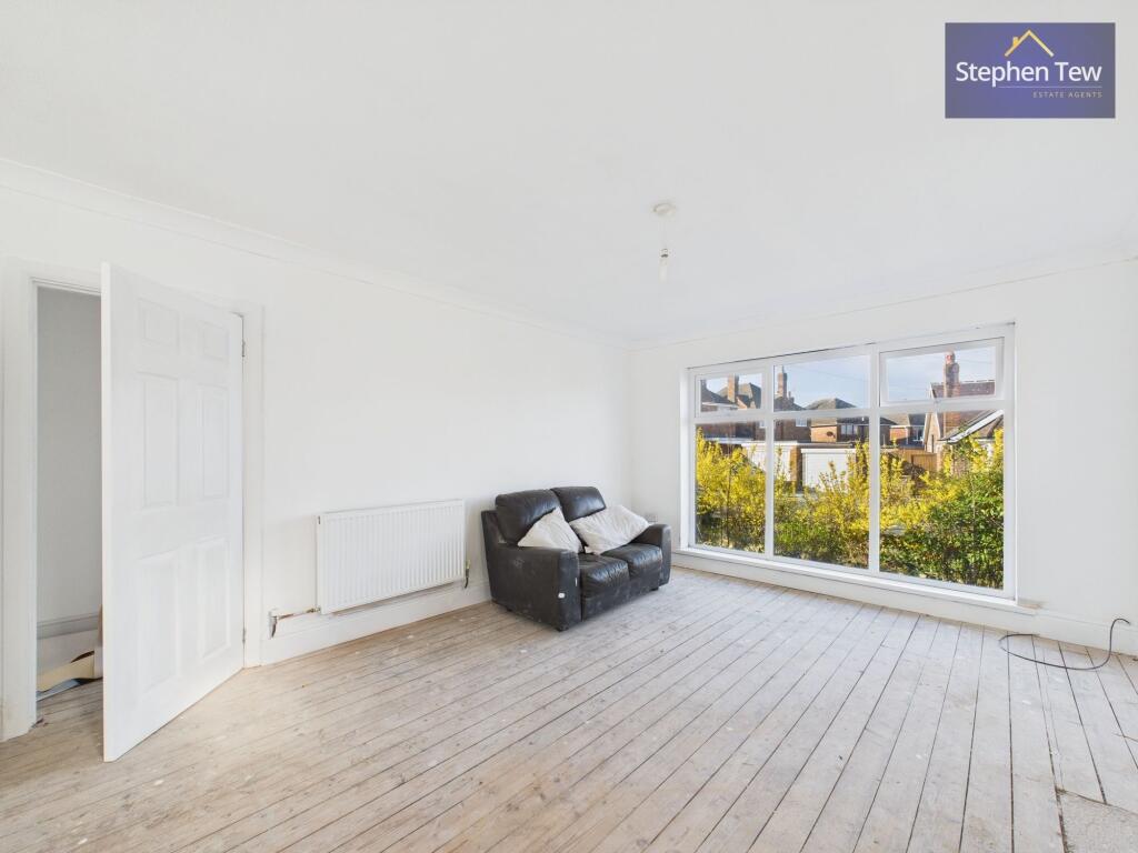 Open Plan Lounge/Dining Room