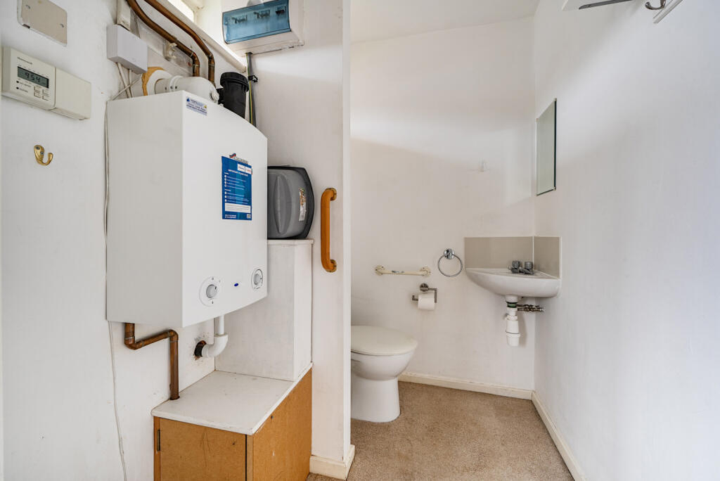 1357962-9-68d3b3b...