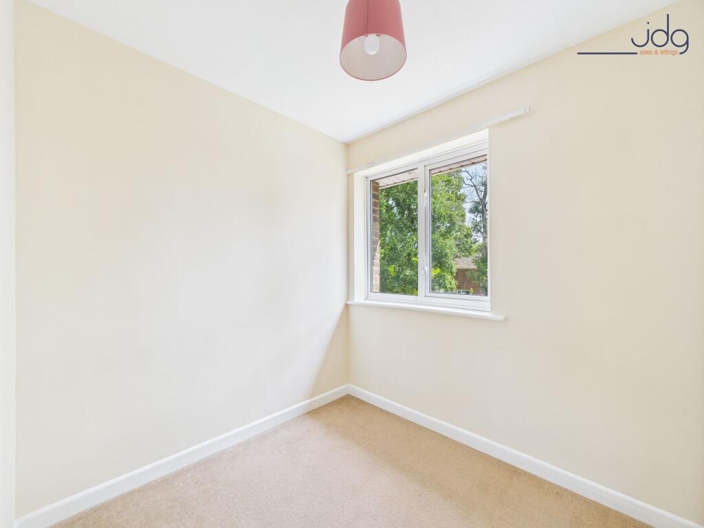 Front Single Bedroom