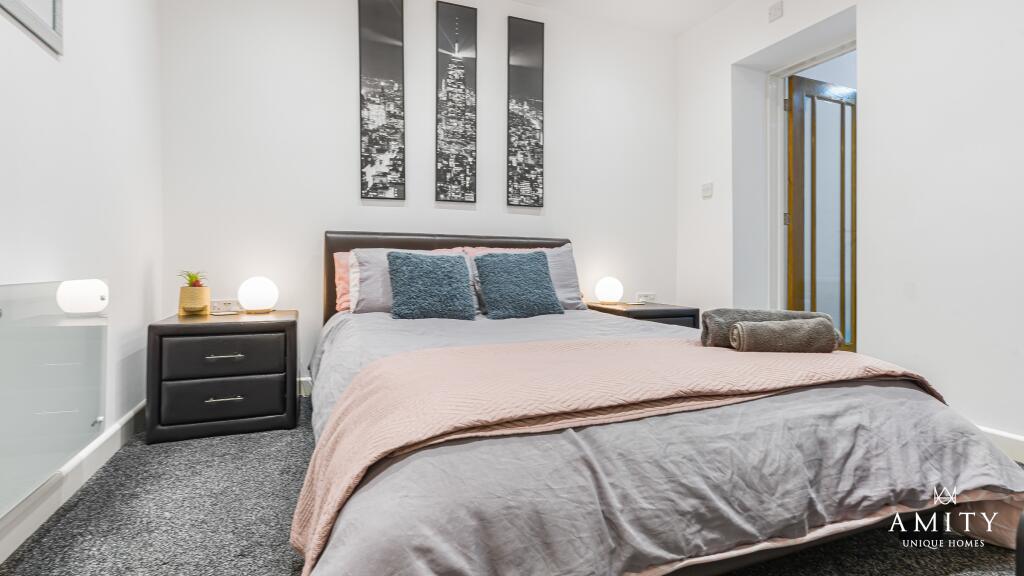 Basement Flat/Annex Rear Bedroom