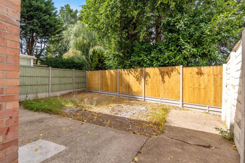 18 Potton Close NWM (13 of 18).jpg
