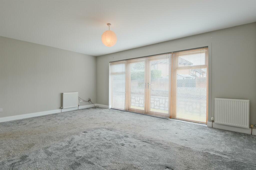 015-371 New Edinburgh Road Bellshill, ML4 3HH.jpg