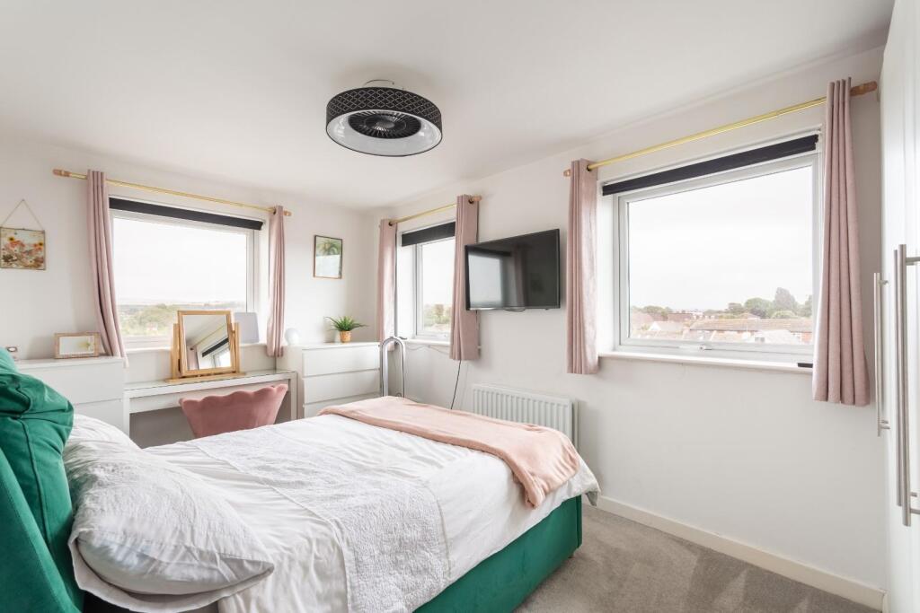 Falconers Court-7.jpg