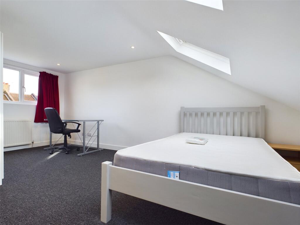 Bedroom-Flat-To-Rent