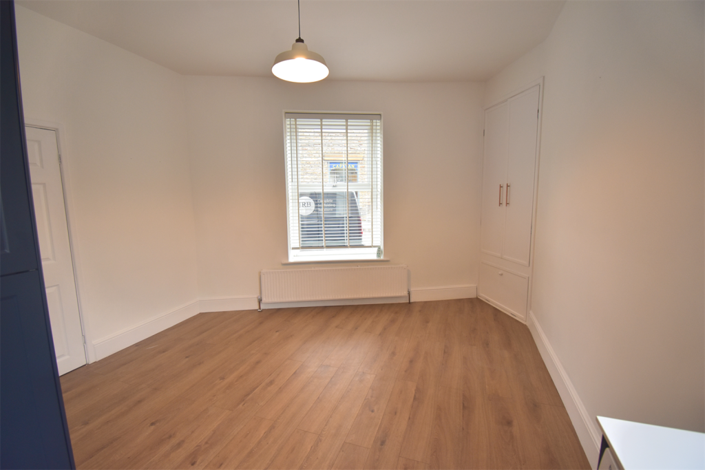 Dining/Fitted Kitche