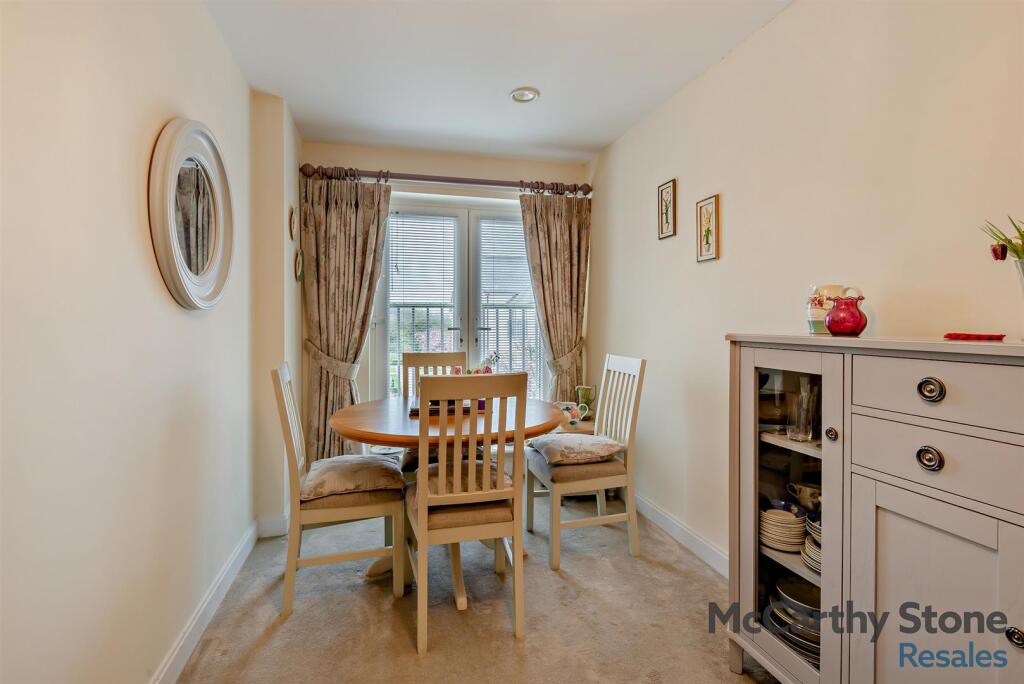 8640724-interior09-800.jpg