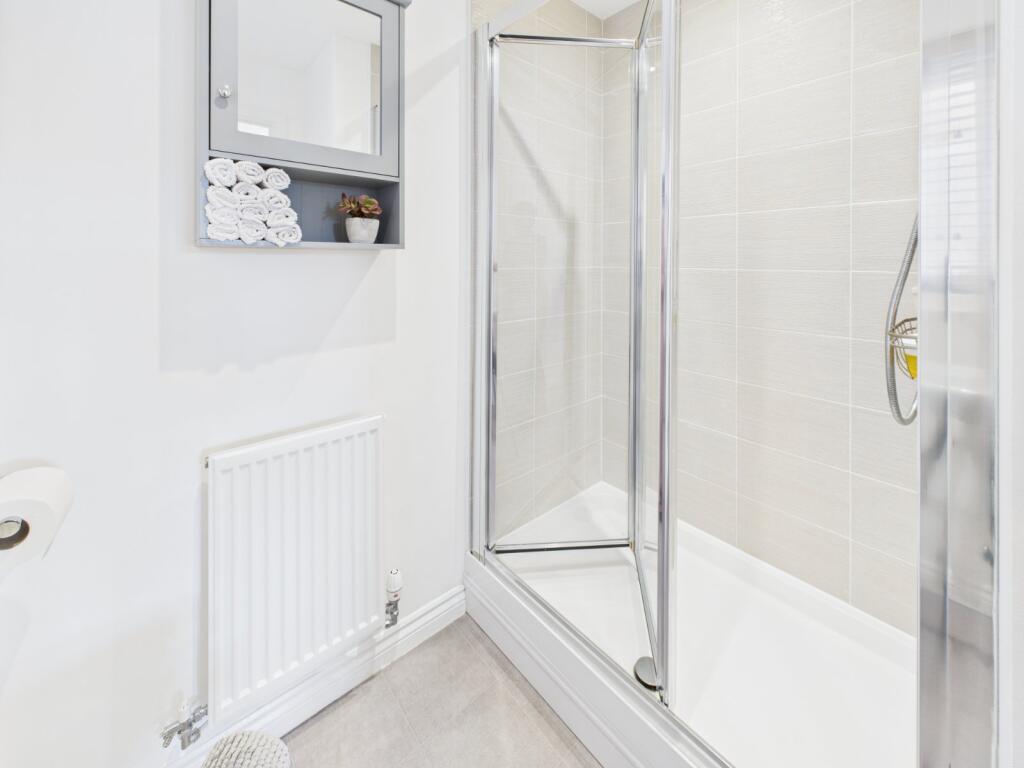 En-Suite Shower