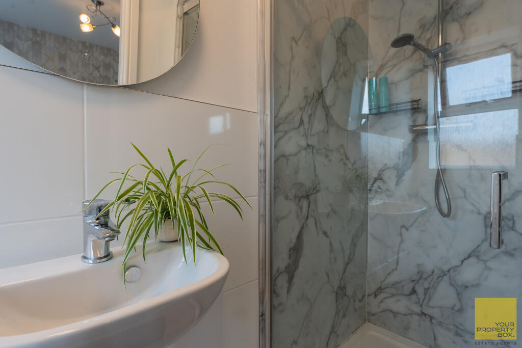 15 hanbury Croft0090