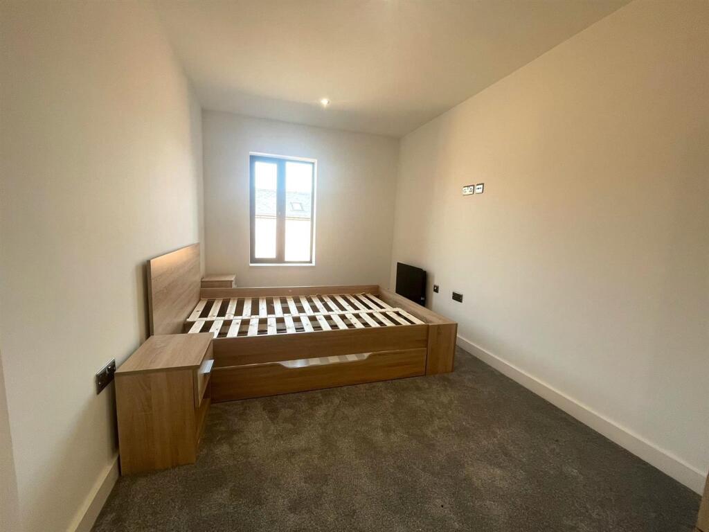 BedPic1.jpg
