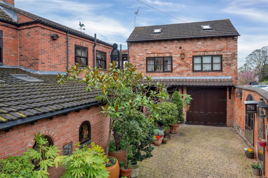 23a High Street PH-11.jpg