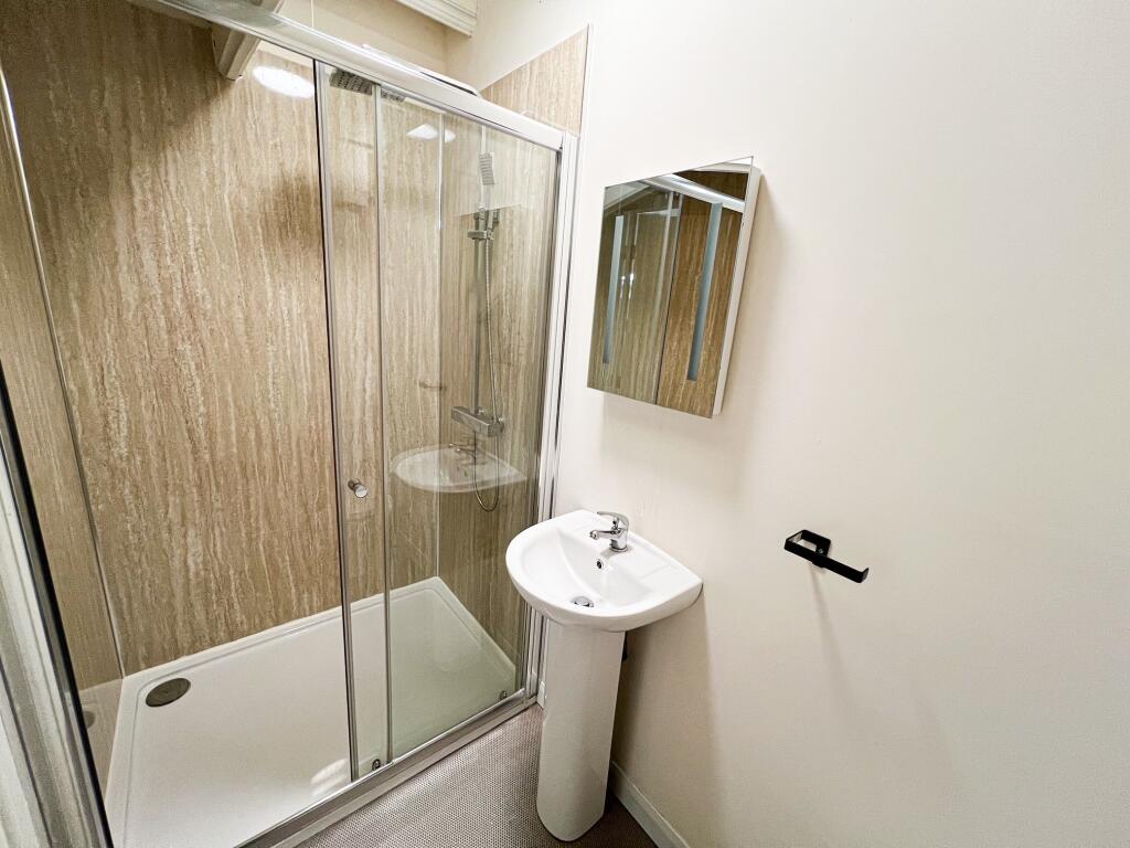 En-suite Bathroom