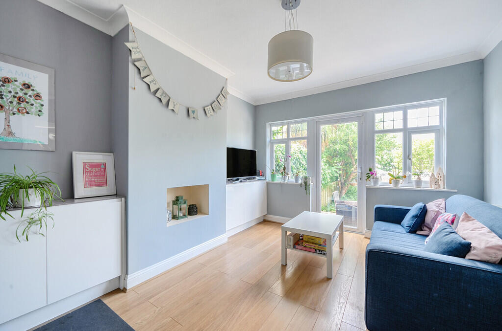 1290471-14-683d9a...