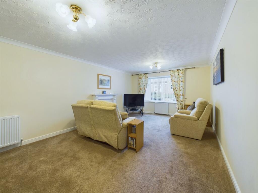Lounge: