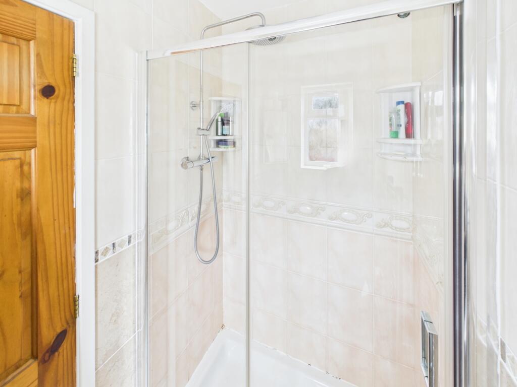 CAM04233G0-PR0019-STILL006