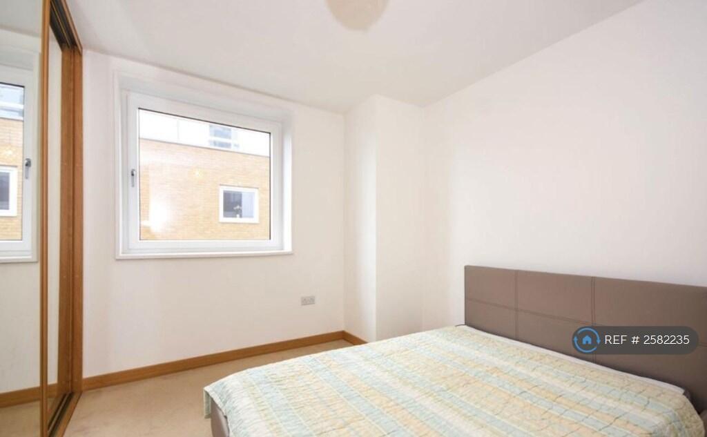 Master Bedroom With En-Suite