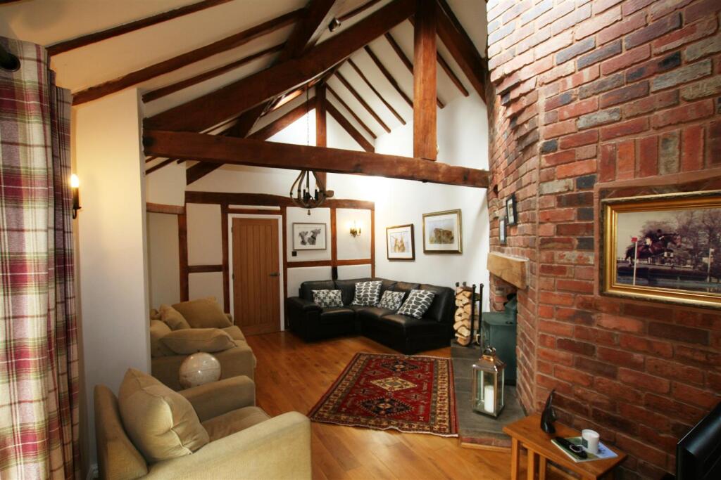 theoldcoachhouse,lounge2.JPG
