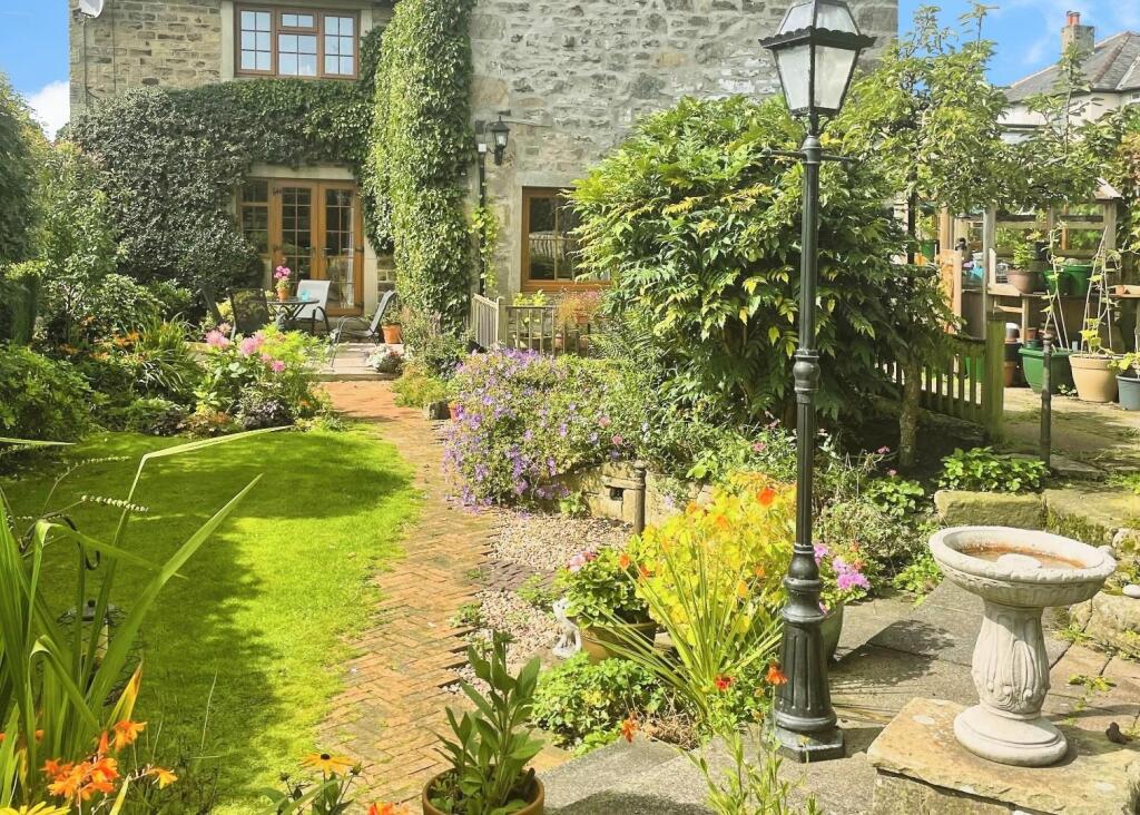 6fa66bcd-Garden 20landscape.jpg