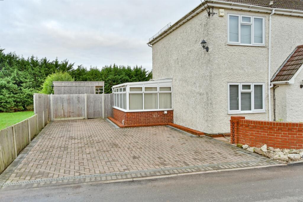 Driveway/Parking