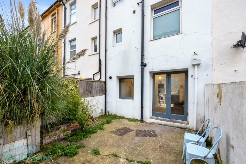 St Pauls Street, 13-010.jpg