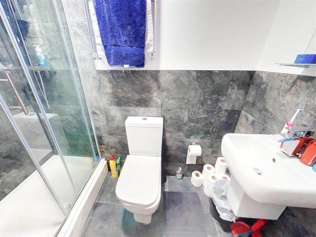 Screenshot 2024-10-0