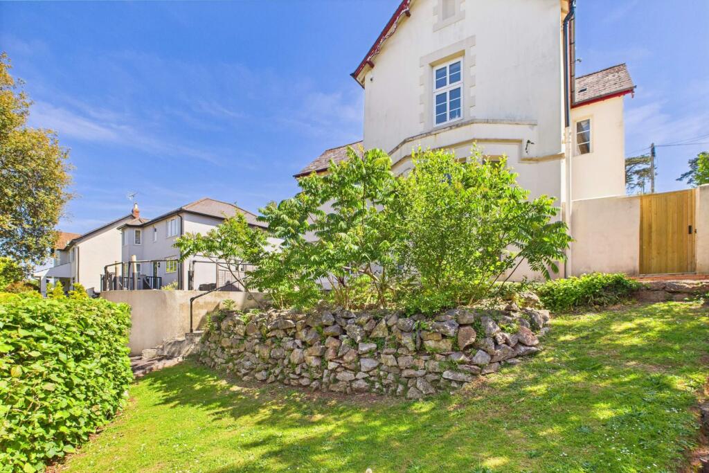 Main residence front terrace garden