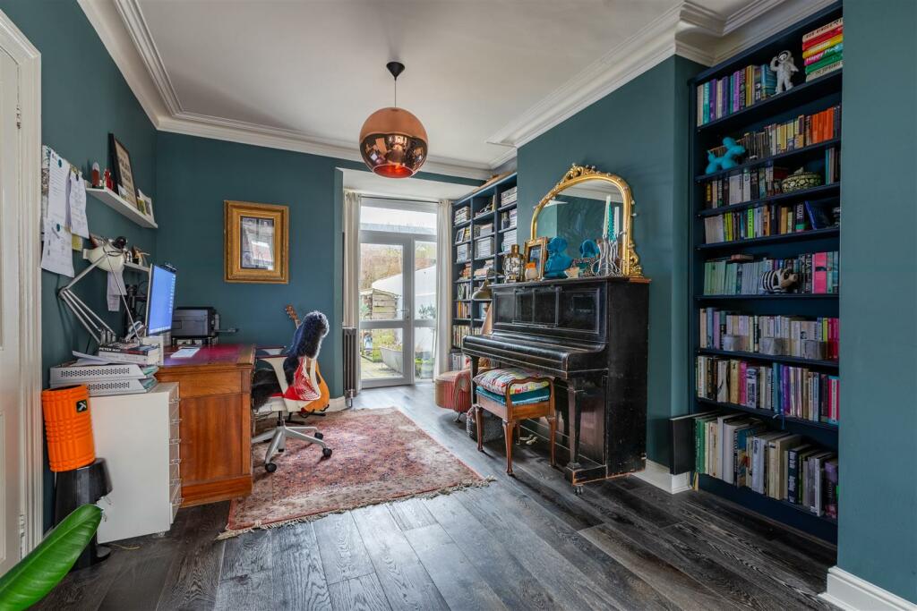 Dining Room.jpg