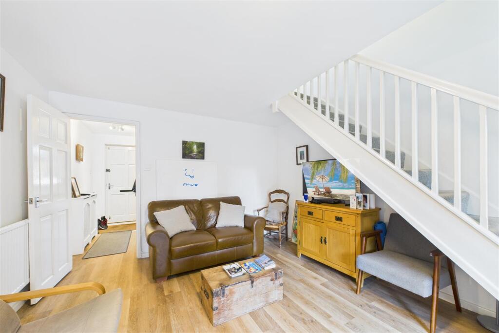Churchwood Drive, Tangmere, Chichester