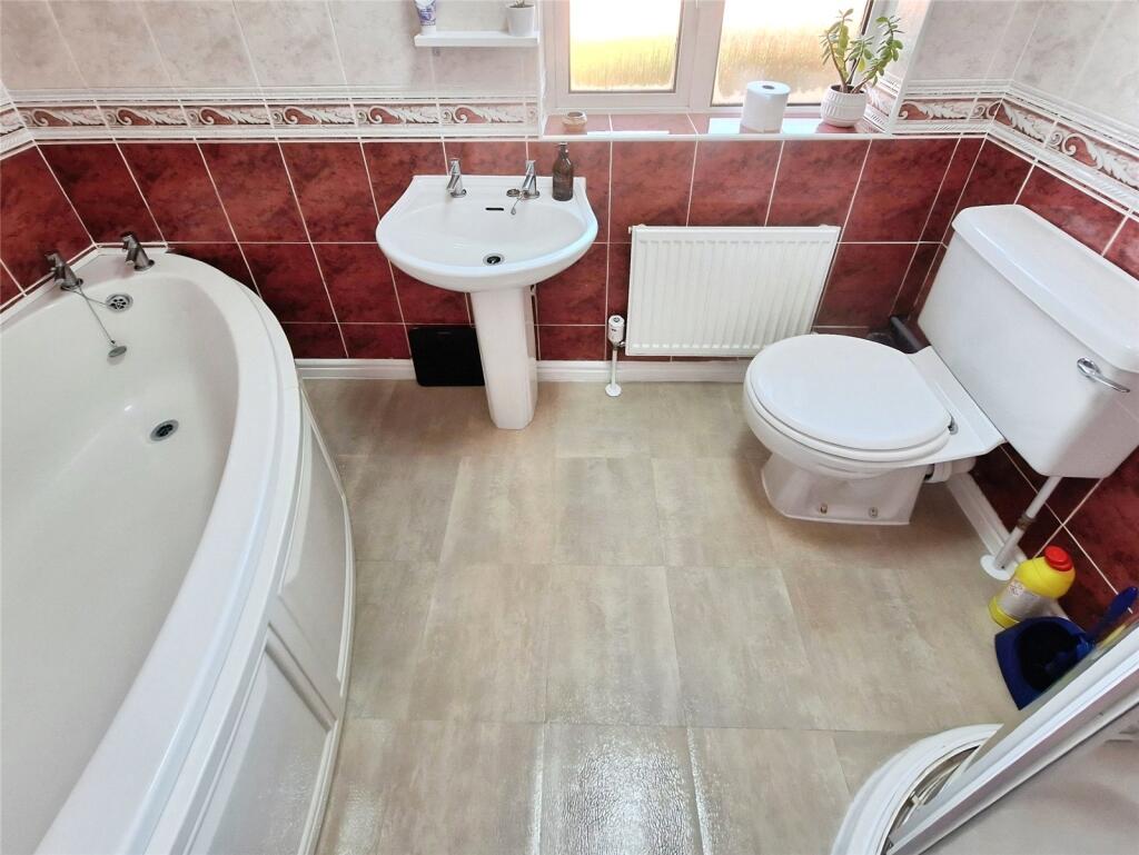 Bathroom/Shower Room