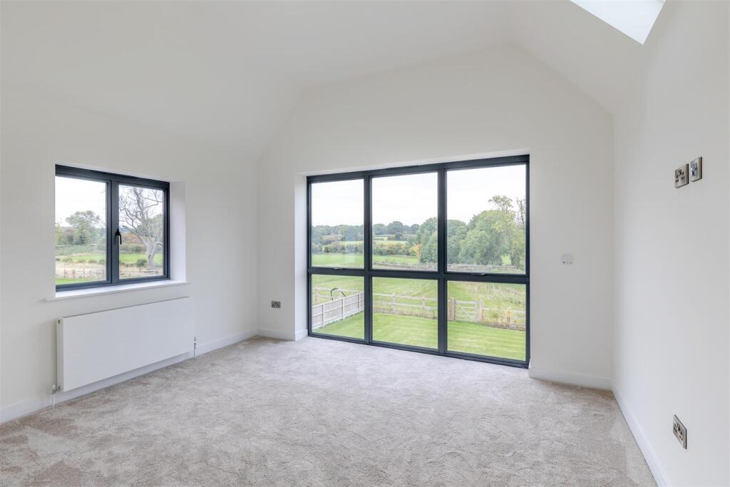 8665193-interior25.jpg