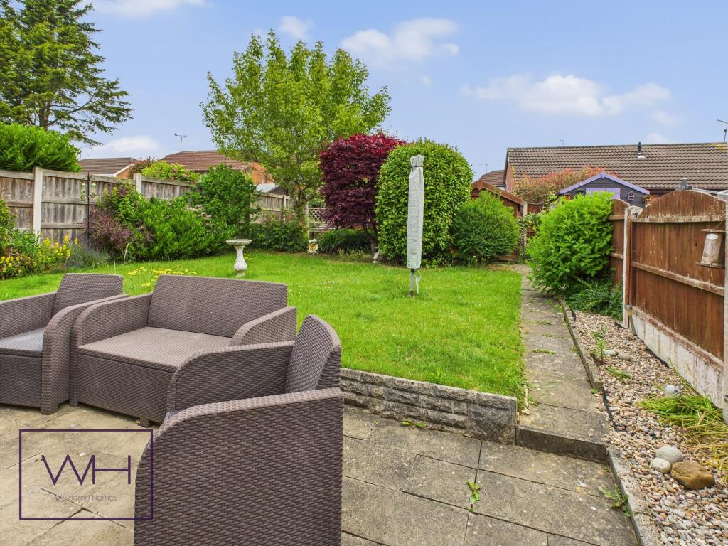 CAM03785G0-PR0266-ST