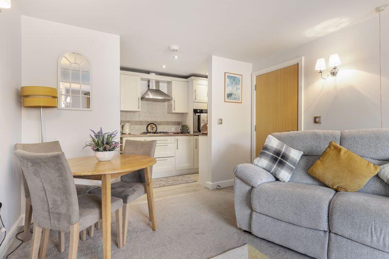 Lounge &amp; Dining Area