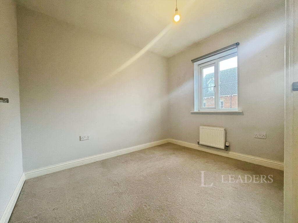 0558a284-bedroom_203