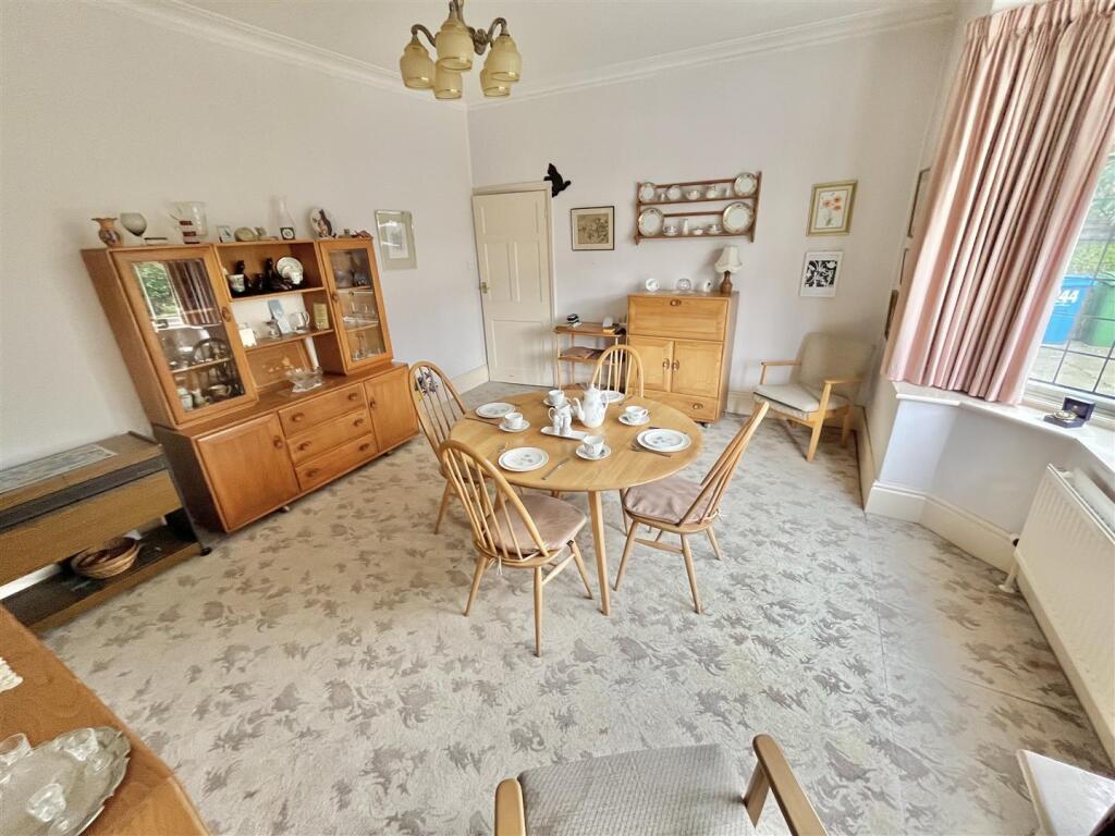 Dining Room Aspect 3