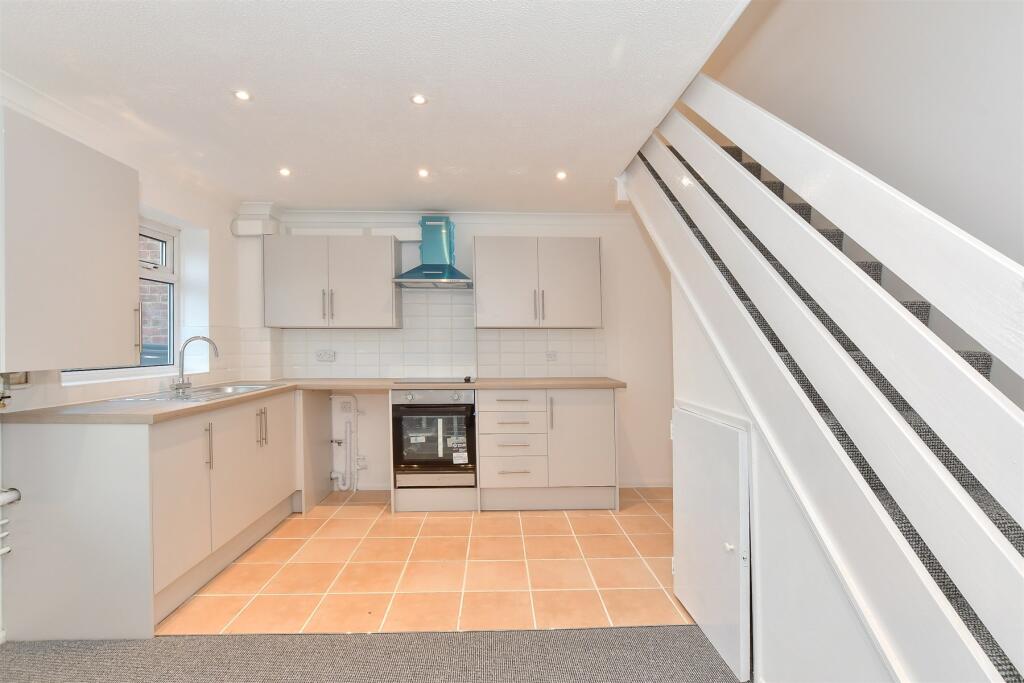 Lounge/ Kitchen