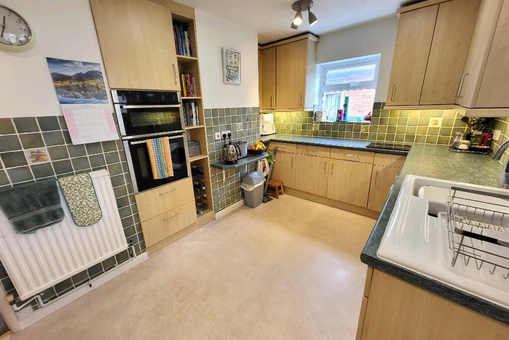 Kitchen (3) 