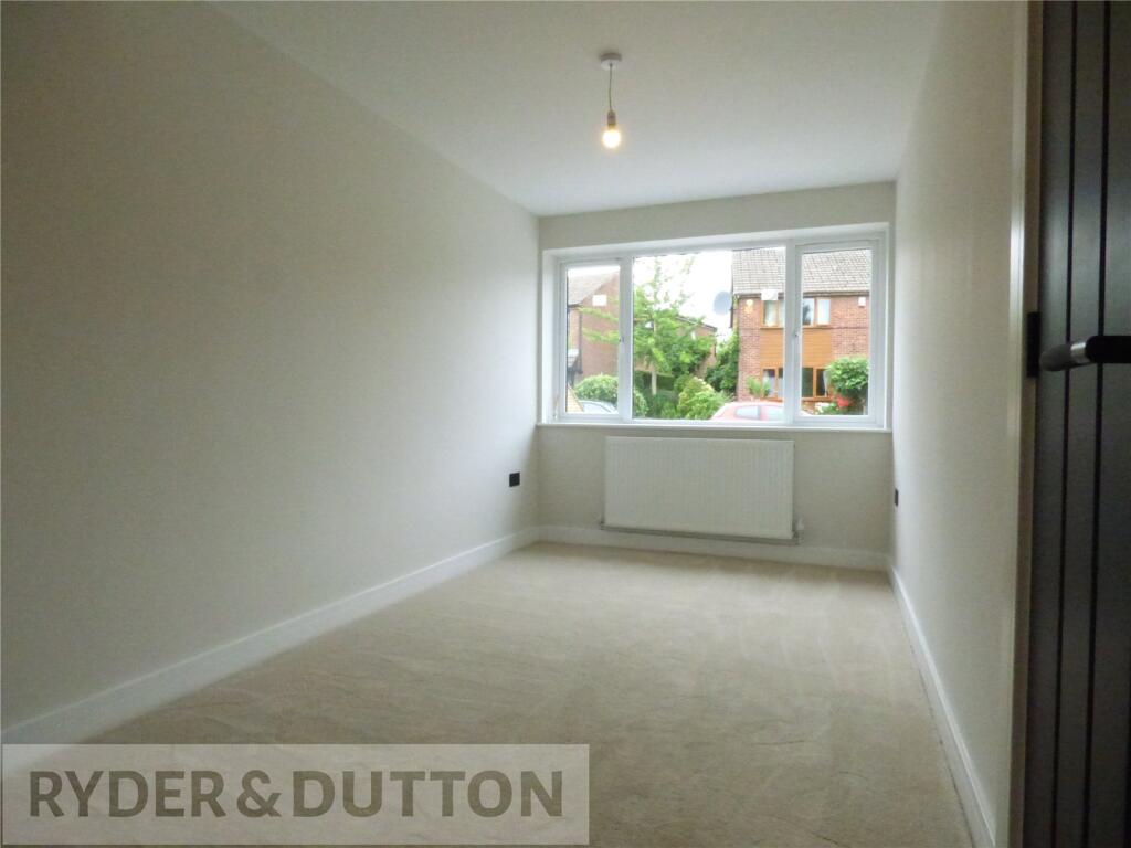Reception/Bedroom 5