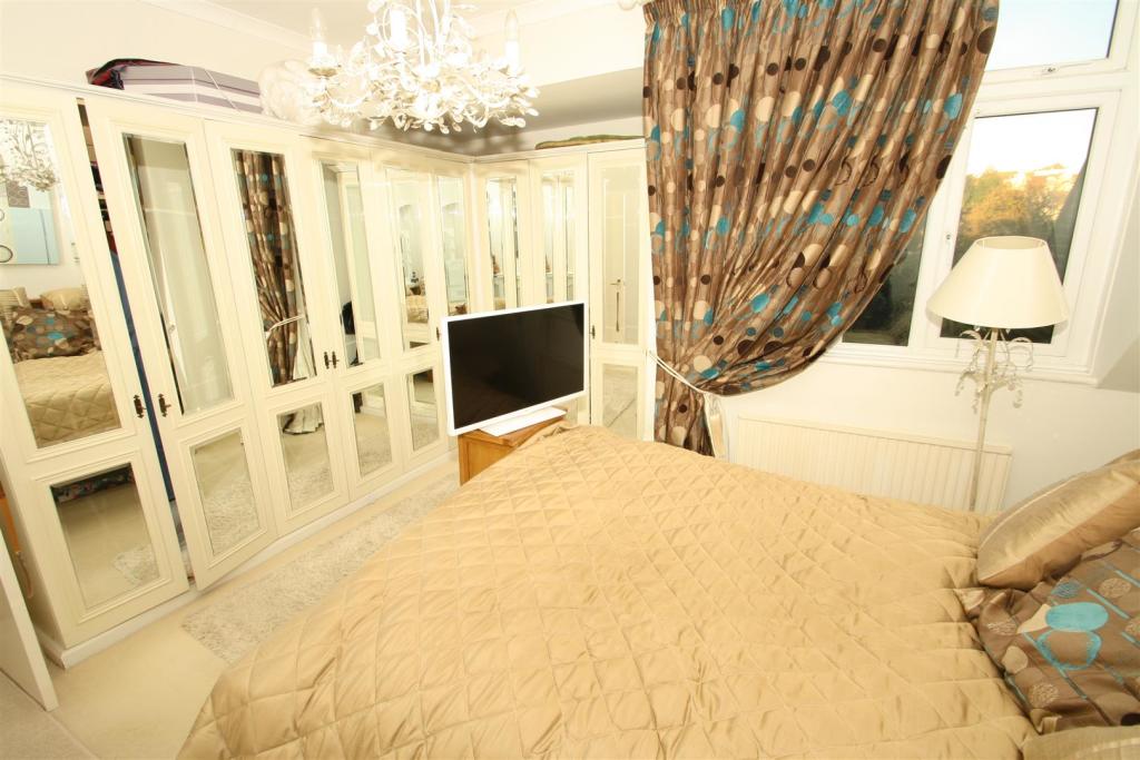 Bed 1 reverse