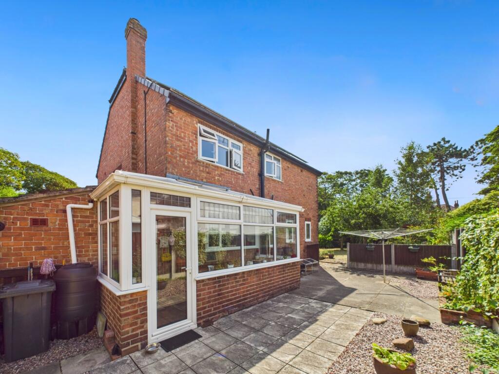 CAM02386G0-PR0141-STILL009