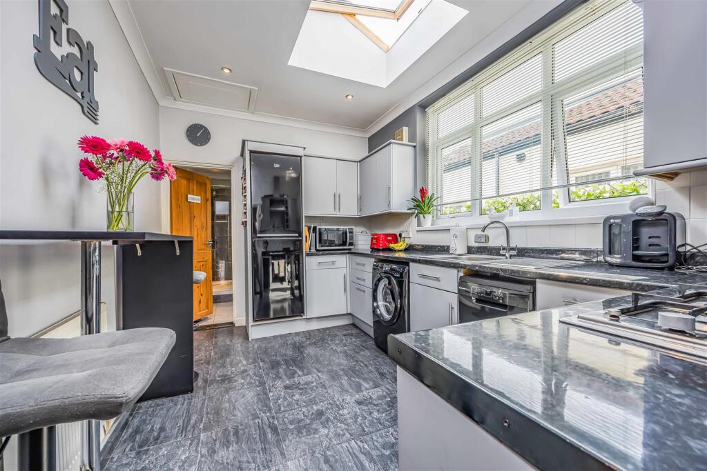 36 Wymering Road, Copnor-Small-PorticoMarketing-So