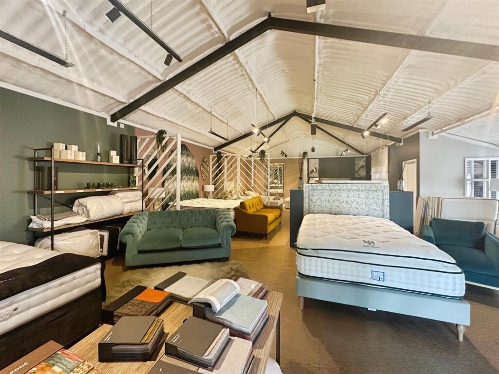 7b69351b-3-4EC8-8AF5-369AFE637B0A-8666-00000387009