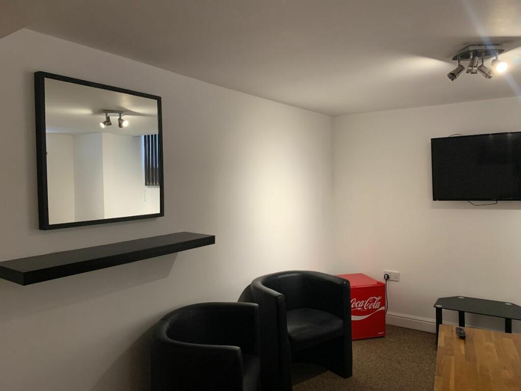 Communal Area - Basement